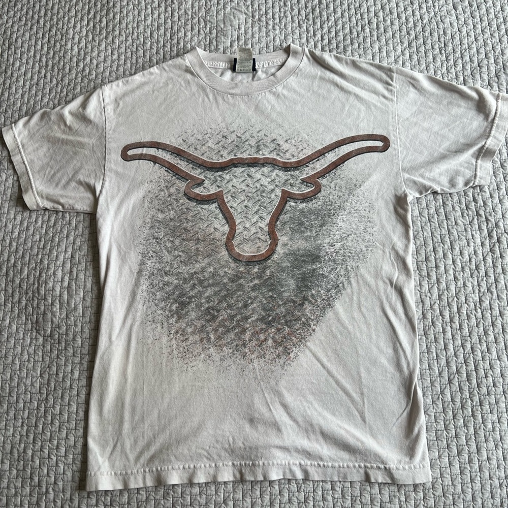Vintage Texas Longhorns T-Shirt Size S on Champs Sports Tag - measures M